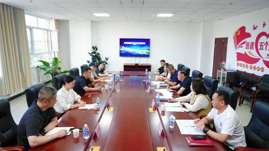 武尼融媒交流交往座谈会